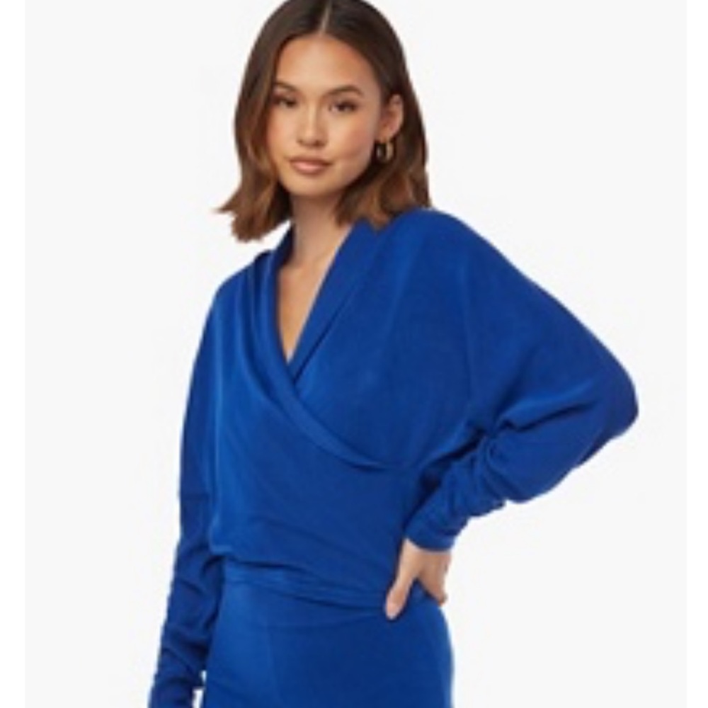 NWT JustFab Women’s Size Large Wrap Cropped Sweater Top~ V Neck ~ Dolman Sleeve
